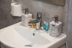 Chic 1 Bedroom Heaven in Athens