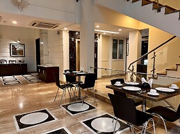 Alpina Hotels & Suites