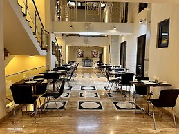 Alpina Hotels & Suites