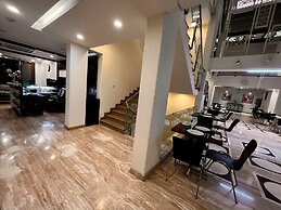 Alpina Hotels & Suites