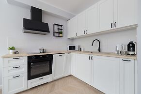 Exquisite Apartment Krakow by Renters