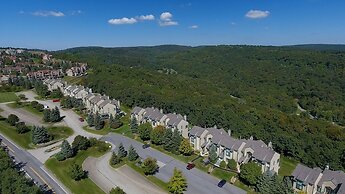 Seven Springs 2 BR Deluxe Condo with Mountain Views by RedAwning - Sav