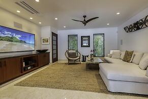Luxury Zen Retreat 3 Bedroom Home by RedAwning