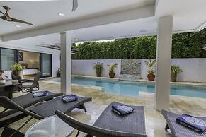 Luxury Zen Retreat 3 Bedroom Home by RedAwning