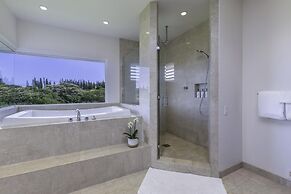 Luxury Zen Retreat 3 Bedroom Home by RedAwning