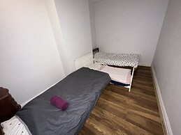 2bed - Garden-pets-freeparking-m1connections