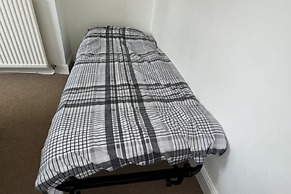 2-bed House in Chesterfield Free Parking Garden