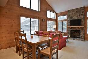 Seven Springs Sunridge 3 BR Condo, Sleeps 10! by RedAwning - Save 10% 