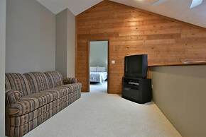 Seven Springs Sunridge 3 BR Condo, Sleeps 10! by RedAwning - Save 10% 