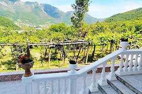 Amalfi Coast Countryside With Jacuzzi and Garden