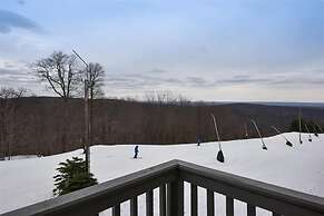Seven Springs 3 BR + Loft Condo, Walk to Slopes! by RedAwning - Save 1