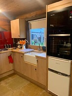 The Lodge - Peaceful Relaxing Hideaway