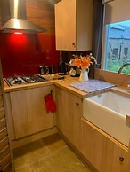 The Lodge - Peaceful Relaxing Hideaway