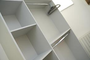 Charming 1-bed & Balcony Flat in Merthyr Tydfil