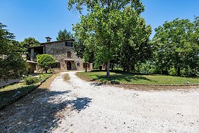 Countryside Villa With Pool