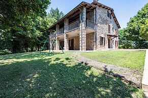 Countryside Villa With Pool