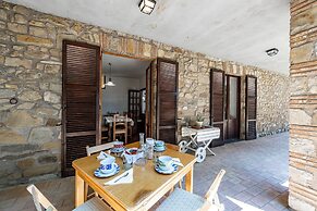 Countryside Villa With Pool