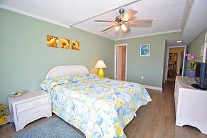 Salty Sands I 101 3 Bedroom Home by RedAwning
