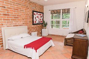 HOTEL KALMA