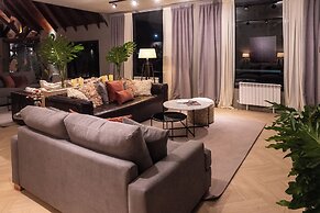 Amerian Gran Alumine Hotel