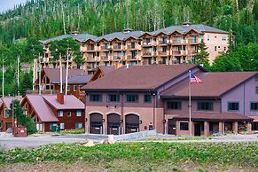 Ski Condo in Chalet Village at Brian Head!