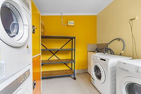 London Plane Backpackers - Hostel