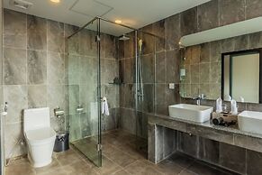 Otres Beach Hotel