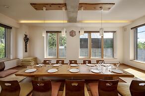 Asobidokoro by H2 Life