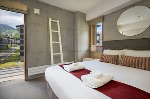 Asobidokoro by H2 Life