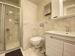 Exquisite and Spacious Flat in Central Sisli