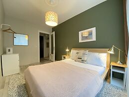 Exquisite and Spacious Flat in Central Sisli