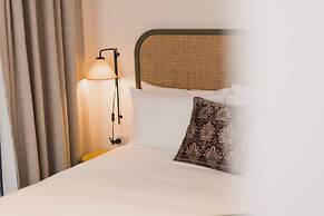 The Sarah by Urban Rest