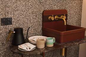 The Sarah by Urban Rest