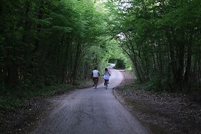 Villa PORTUM - Where Serenity & Comfort meet, Luxurious Woodland Retre