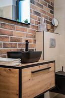 Villa PORTUM - Where Serenity & Comfort meet, Luxurious Woodland Retre