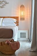 Ammos Luxury Rooms & Home