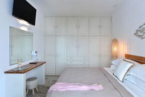 Ammos Luxury Rooms & Home