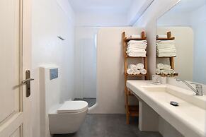 Ammos Luxury Rooms & Home