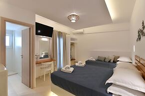 Ammos Luxury Rooms & Home