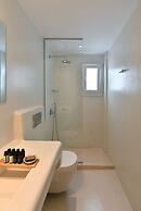 Ammos Luxury Rooms & Home