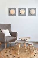 Ammos Luxury Rooms & Home