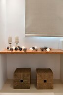 Ammos Luxury Rooms & Home