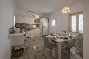 Ammos Luxury Rooms & Home