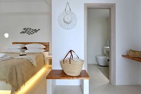 Ammos Luxury Rooms & Home