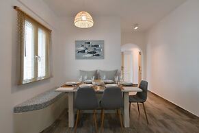 Ammos Luxury Rooms & Home