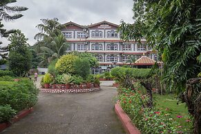 Avocado and Orchid Resort