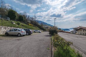 De Gasperi 14 in Sale Marasino