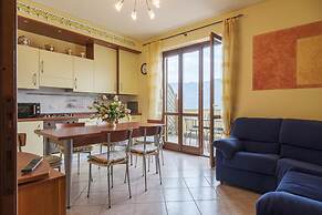 De Gasperi 14 in Sale Marasino