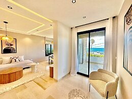 Villa Corniche vue mer et Piscine Chauff e