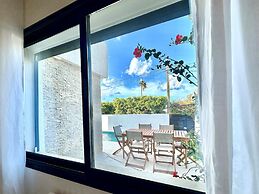 Villa Corniche vue mer et Piscine Chauff e